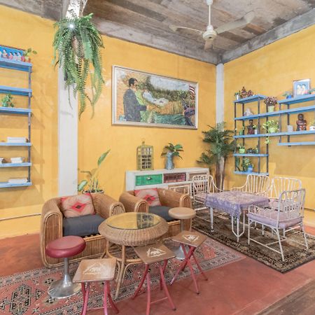 Time Sabai 32 Hostel Банкок Екстериор снимка